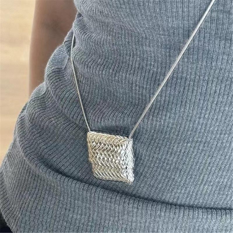 Woven Miniature Bag/Water Bottle Pendant Necklace Adjustable Long Neckchain Women Sweater Chain for Trendsetters