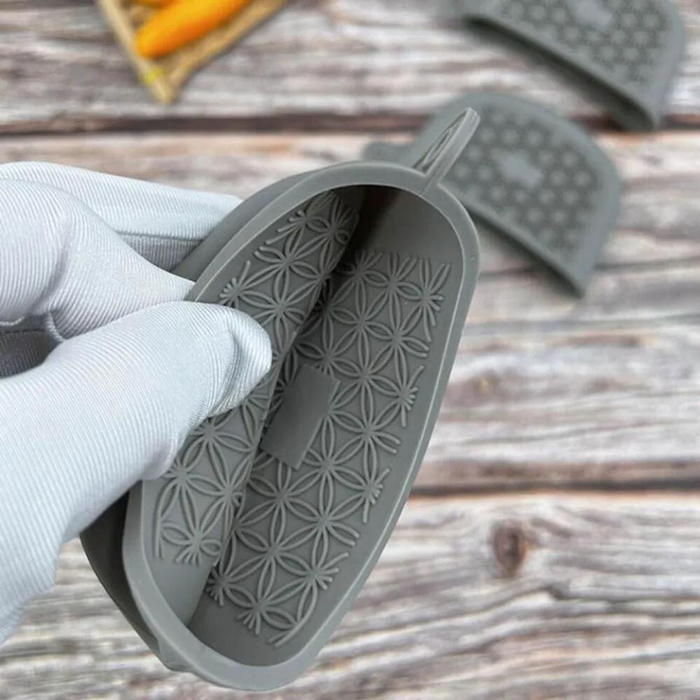 Zesílený silikonový kryt rukojeti pánve Tepelná izolace Klip na ucho hrnce Parní hrnec Kastrol Držák rukojeti pánve Protiskluzové kuchyňské pomůcky