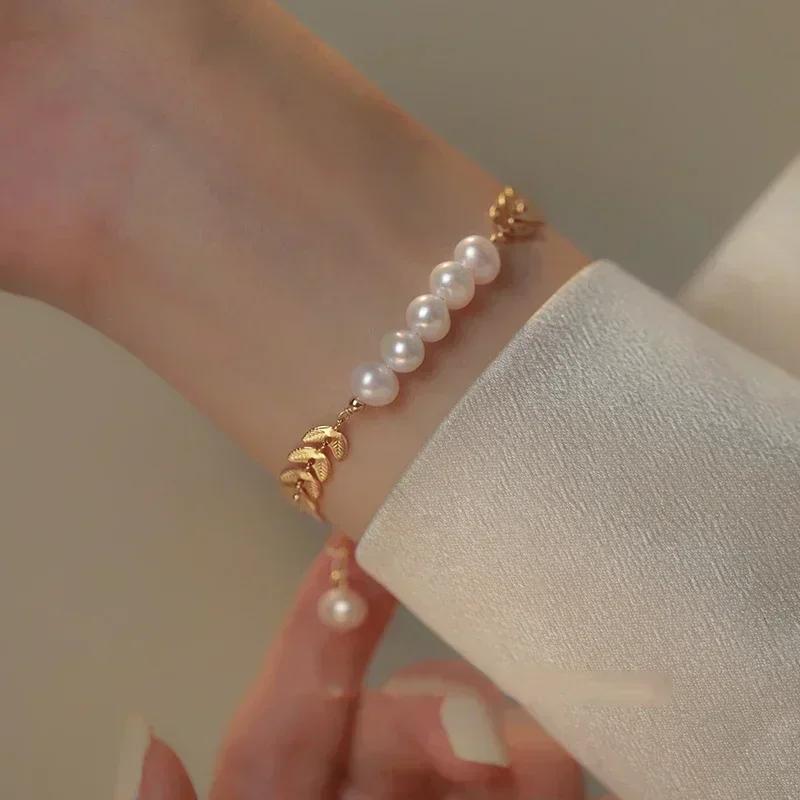 Women Fashion Simple Reative Design Sense Leaf Shape Golden Chain Pearl Stainless Steel Charm Bracelet Jewelry Accessories