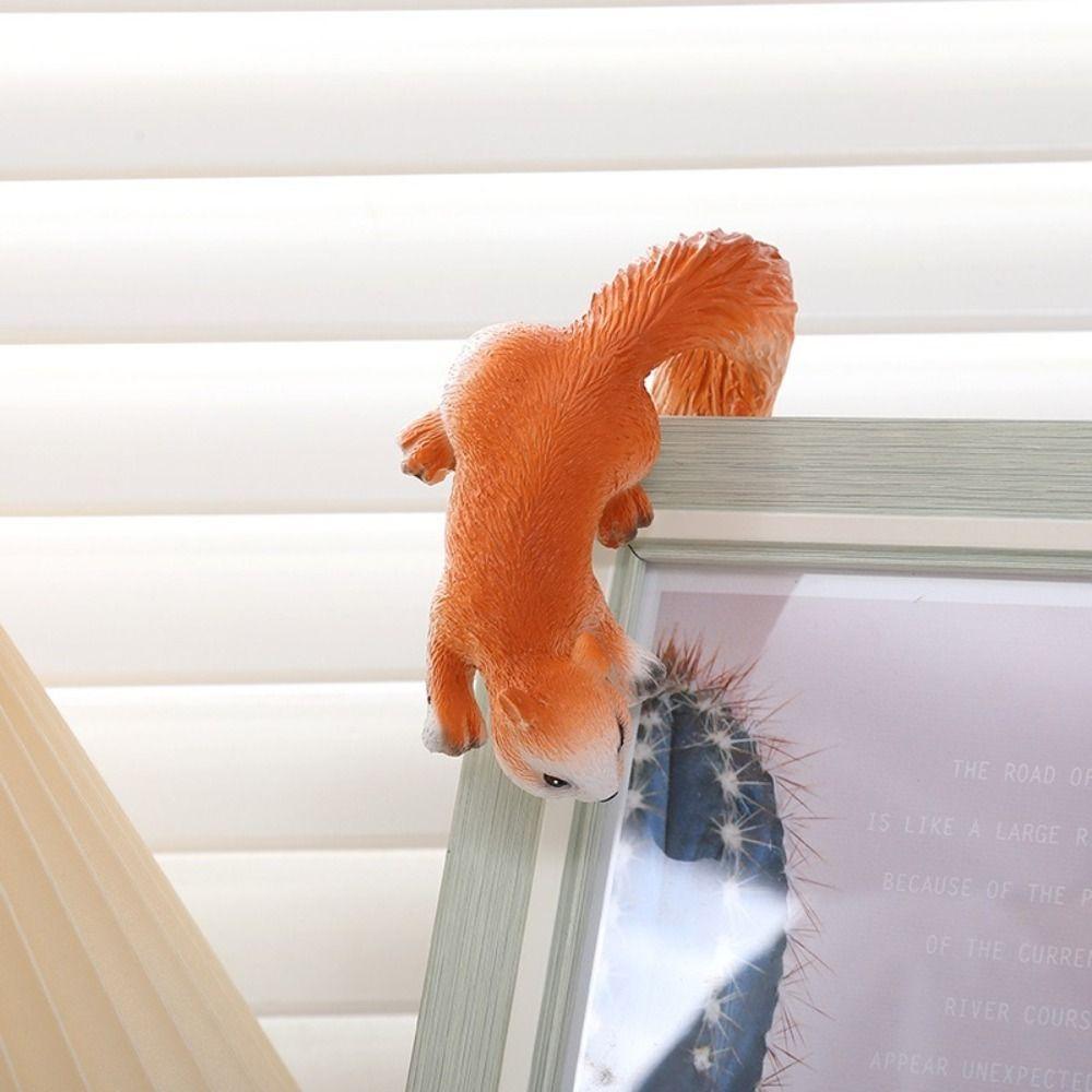 2Pcs Cute Squirrel Basin Hanging Ornament Fence Flower Pot Desktop Ornament New Statue Decorative