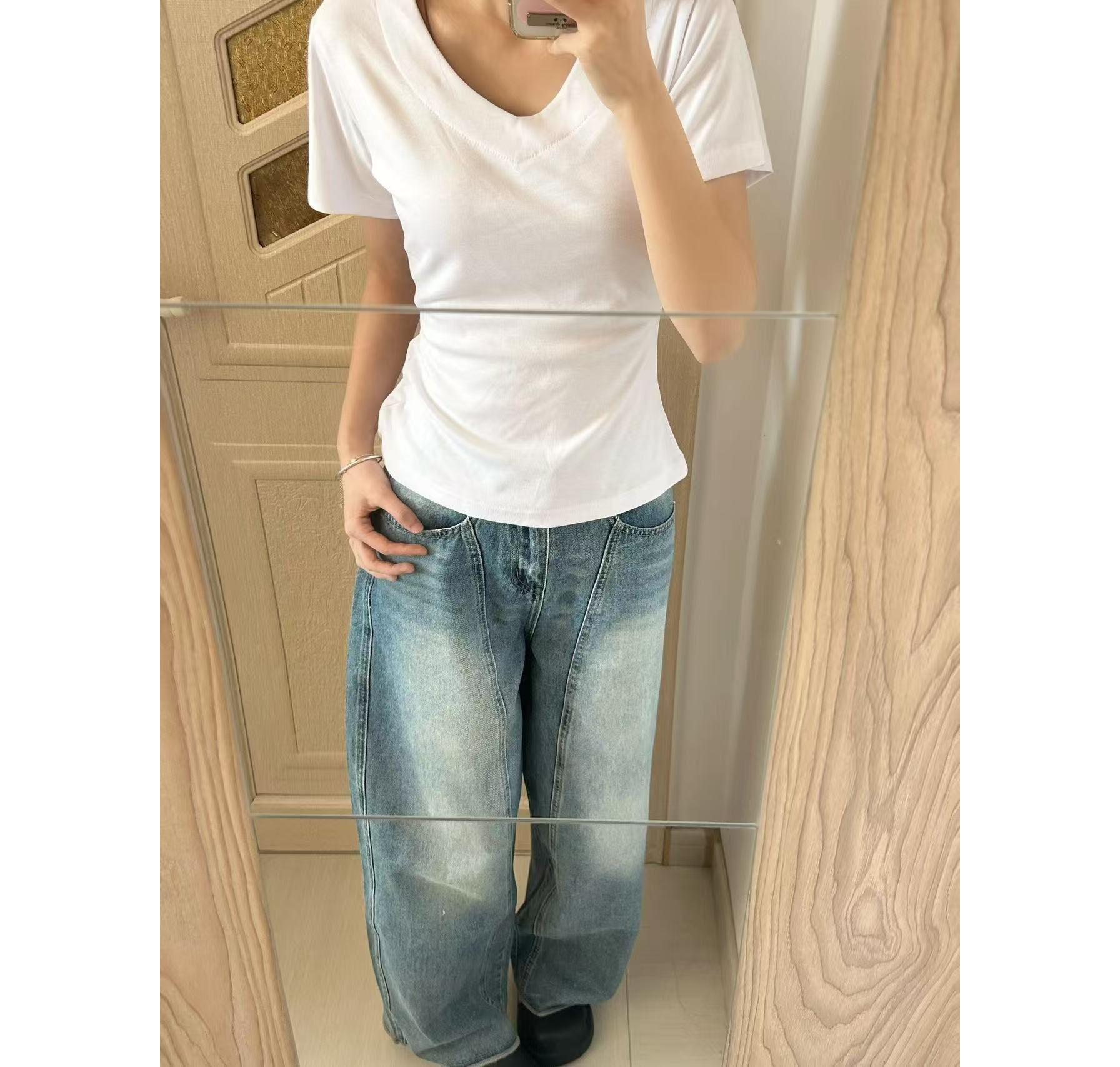 

Женская шикарная белая футболка с V-образным вырезом и приталенным силуэтом, укороченная - летняя мода в корейском стиле Small белый