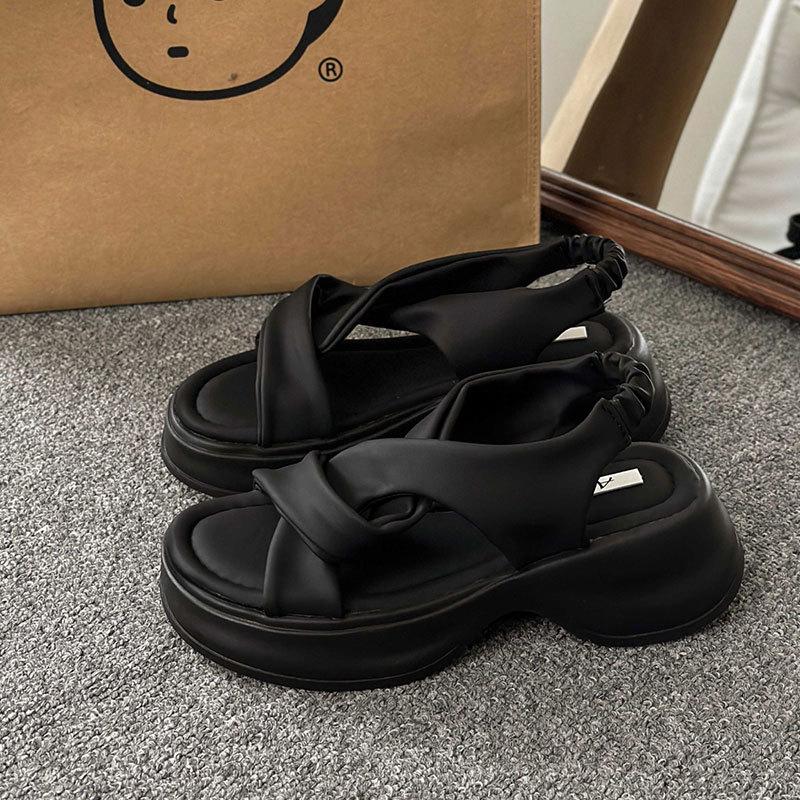 Sandals women's summer new muffin platform casual beach shoes high-end French with skirt Roman shoes