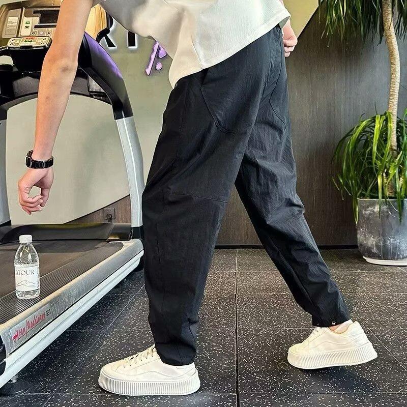 

Men s Light Gray Textured Jogger Pants Casual Streetwear Tapered Trousers with Snap Button Hem M чёрный