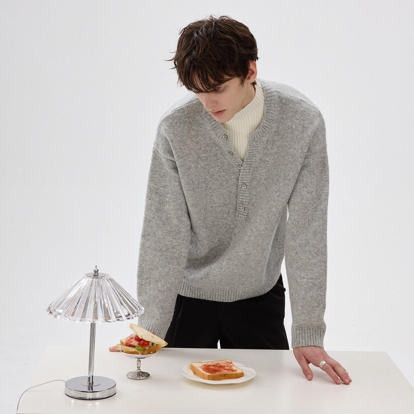 Men s Retro Heavyweight Knitwear: Autumn/Winter Half-High Collar V-Neck, Old Money Style, Fake Two-Piece Korean Design. Extra Large