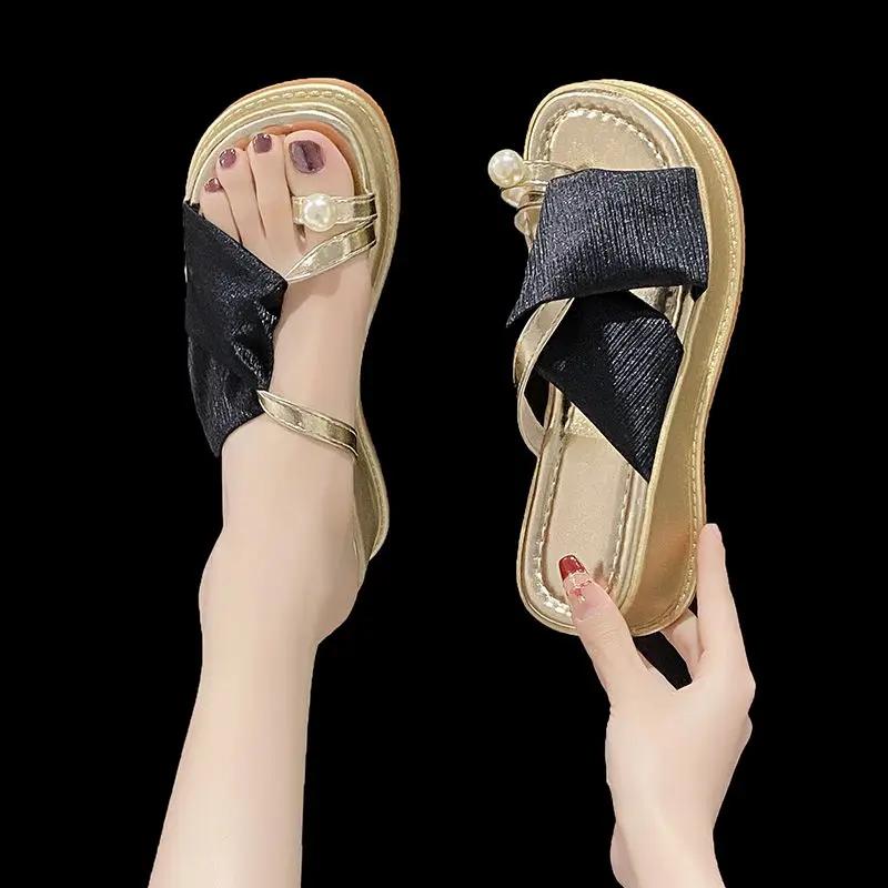 Fashion Open Toe Thick Shoes Chic Elegant Women's Slippers and Ladies Sandals Small Size Summer 2025 Slides Clappers Slip-resistant Shoe