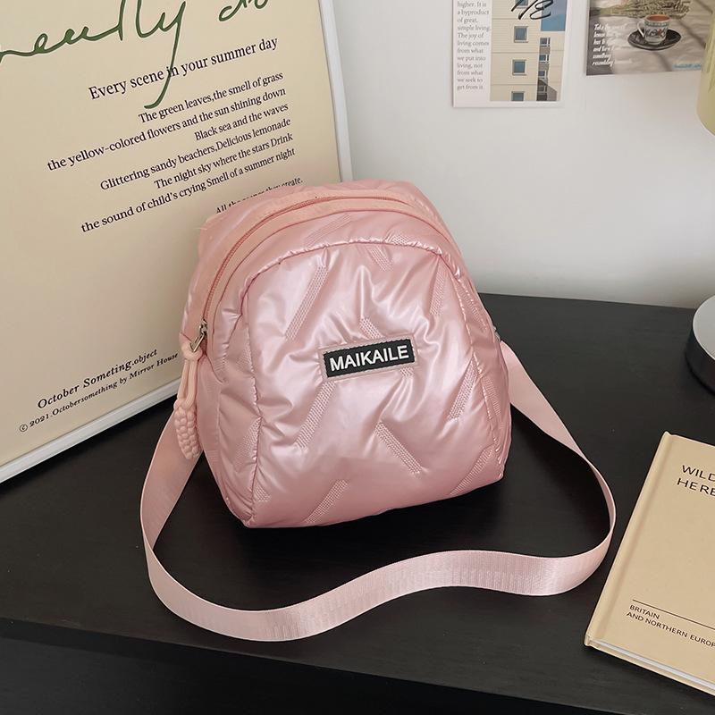Today's popular bags women's bags autumn and winter versatile niche shoulder messenger bags casual down quilt bags