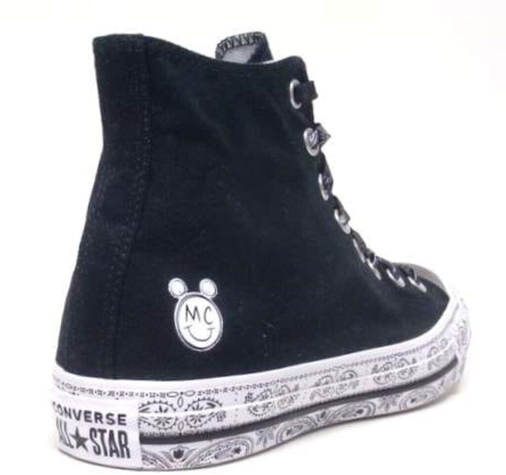 Кроссовки Converse Chuck Taylor All Star Hi x Miley Cyrus белый/розовый/собачий лес черный