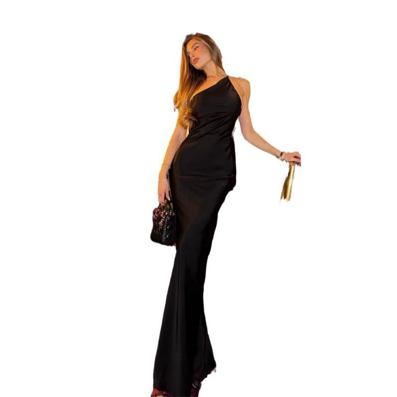 Women's Temperament Diagonal Shoulder Backless Lace Splicing Fishtail Long Dress