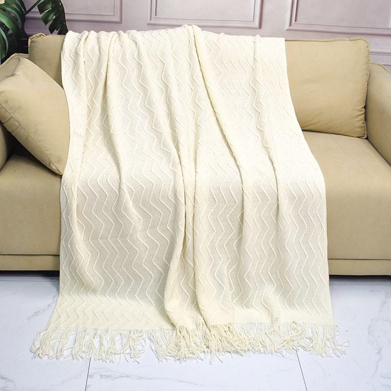 Nordic Solid Color Knitted Throw Blanket - Soft, Luxury Tassel Design for Baby, Home, Office, or Nap.