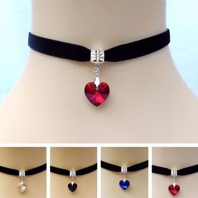 Collana vittoriana a cuore Pendenti con girocolli alla moda in velluto gotico vintage