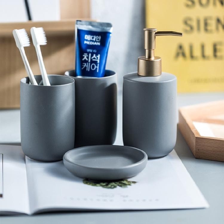 4 Pezzi Dispenser Sapone Bottiglia Detersivo Bagno Porta Spazzolino Tazza Set Scaffale Lozione