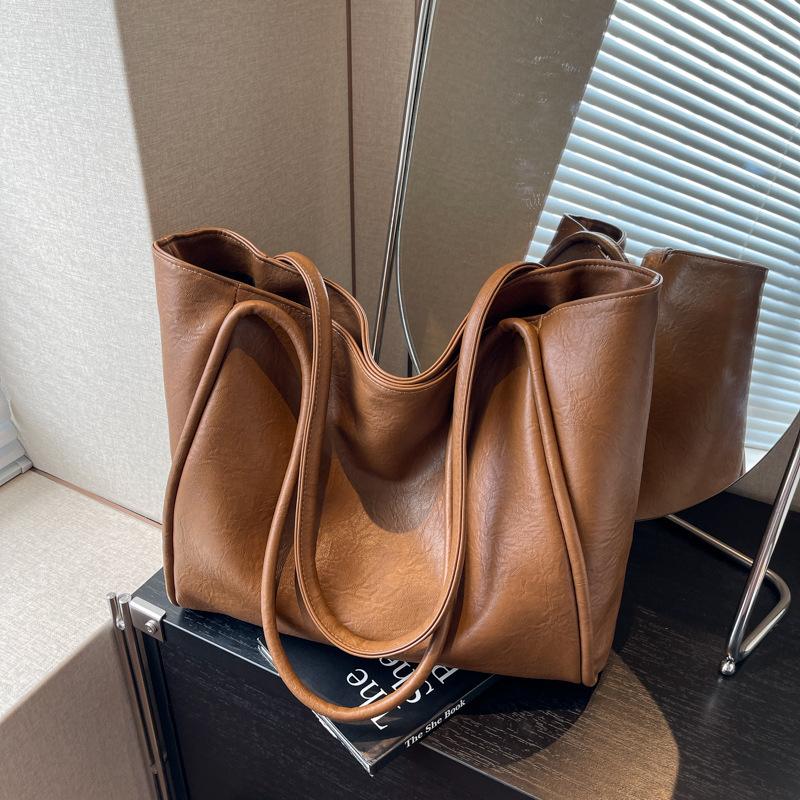 Commuter big bag women's new large-capacity tote bag women's high-end shoulder big bag brown soft leather