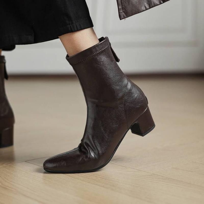 Podzimní a zimní dámské kožené boty jednobarevné střední podpatek velká velikost dámské boty nové všestranné zadní zip gumová podrážka středně vysoké holínky Martin