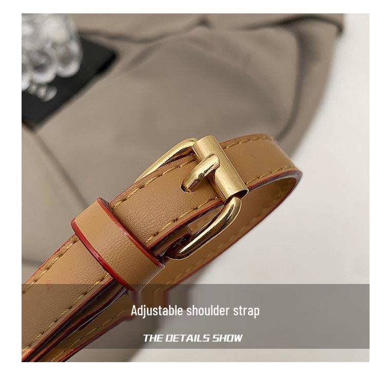 This Year's Trendy Retro Korean-style Crossbody Shoulder Bag: a Versatile, High-value Favorite In the Hand-held Market.