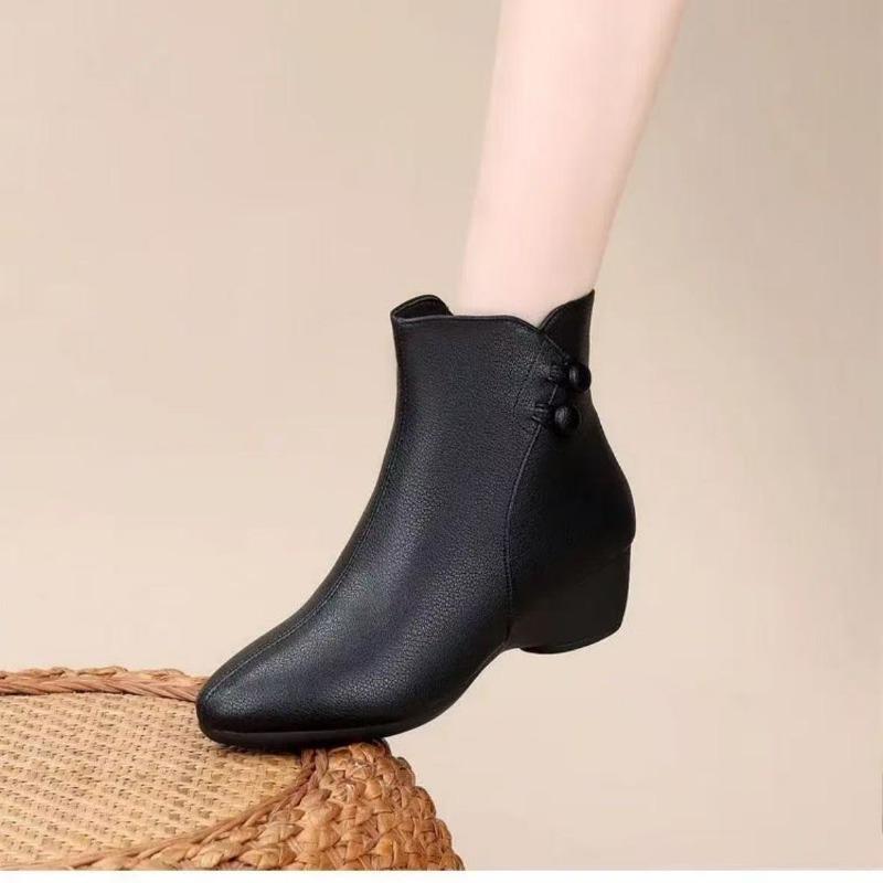 

Fleece thermal short boots women s autumn new fashion non-slip soft-soled medium and old fashion boots 35