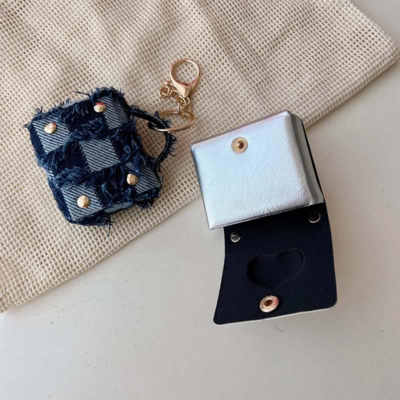 Fashion Mini Bag Keychain: Charm Pendant, Backpack, Handbag, Coin Purse, and Earphone Storage.