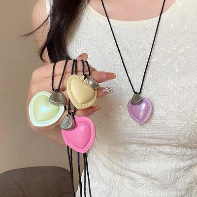 Dopamin Farbe Liebe Anhänger Halskette Damen Frühfrühling 2025 neu Pulloverkette leichter Luxus High-End lange Accessoires