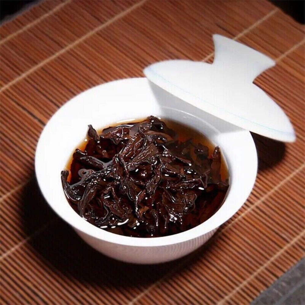 Yunnan Pu'er Tea Ripe Tea Cake Menghai Ripe Tea Rich and Brewable 357g