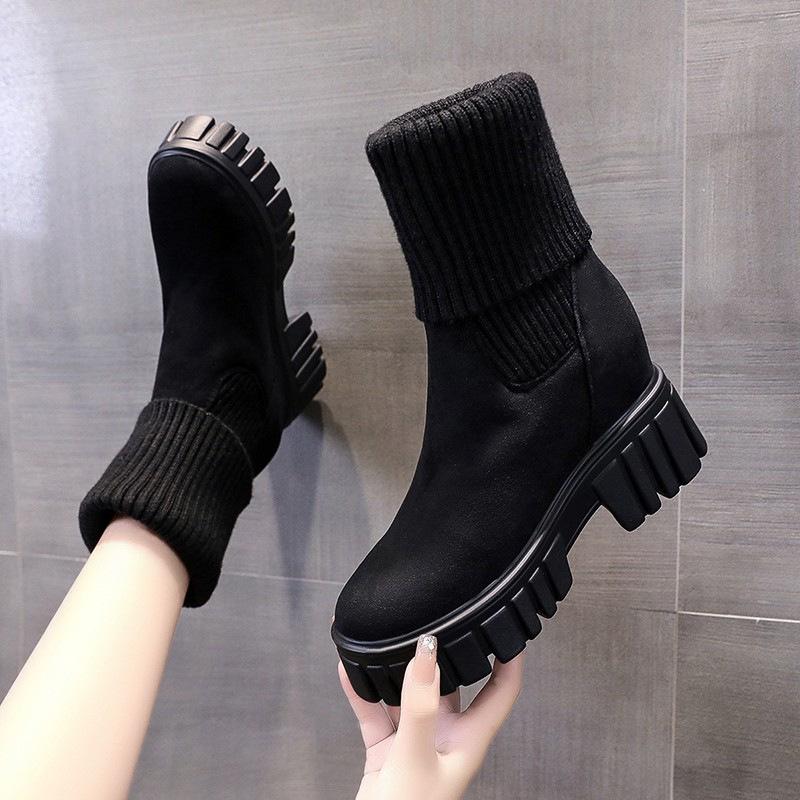 

High heels women s 2026 autumn and winter women s season boots thick soled British style short boots 39 чорний