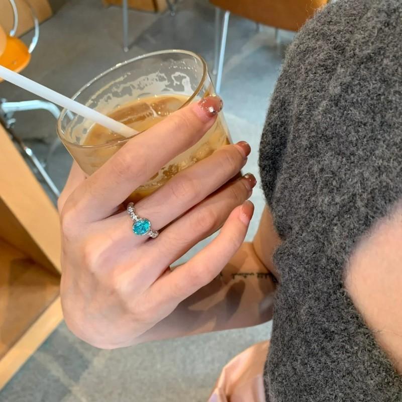 S925 Stylish Silver Ring With Colorful Gemstone Accents And Eyecatching Shape Geometric