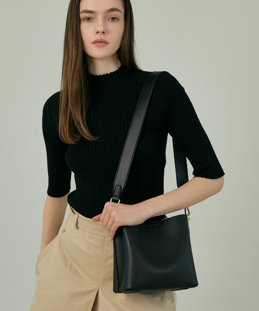 Mclanee 470 Garnel Shoulder And Crossbody Bag
