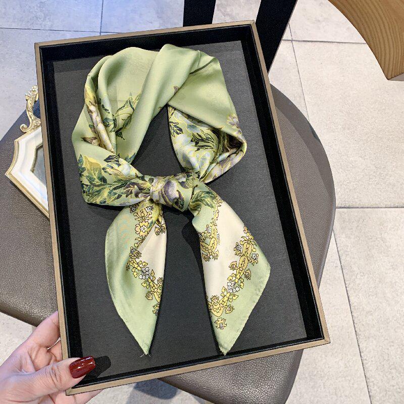 Korean Style Sweet Green Floral Butterfly Faux Silk Scarf - Women’s Versatile Spring/Summer Neck Scarf, 70cm Square.