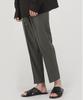 Keomeonseutaendadeu 247 Elastic Waist Crop Slacks [Khaki Gray]