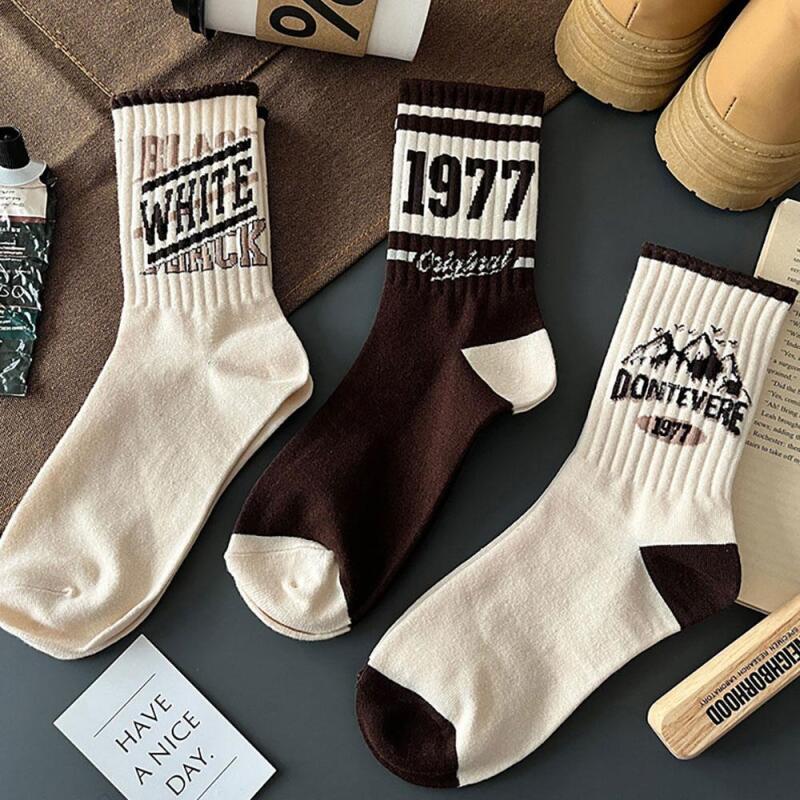 Women s Retro Style Color Lettering Mid-Calf Socks 1