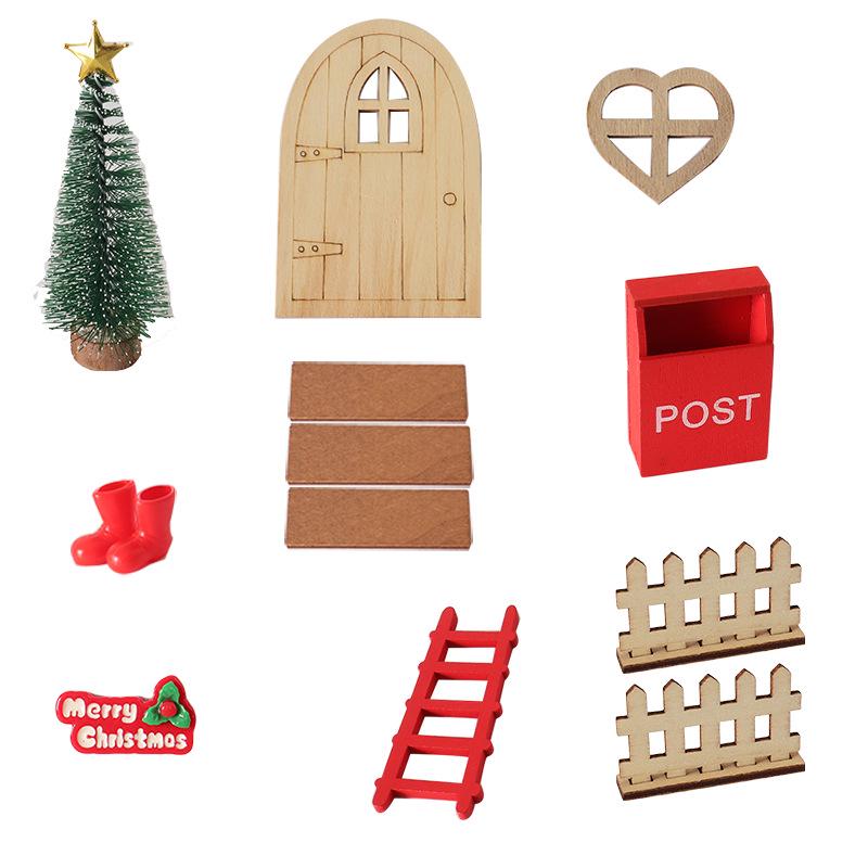 Dollhouse Christmas Scene Miniature Ornaments: Wooden Doorway, Figurines, Tree Model, Small Accessories