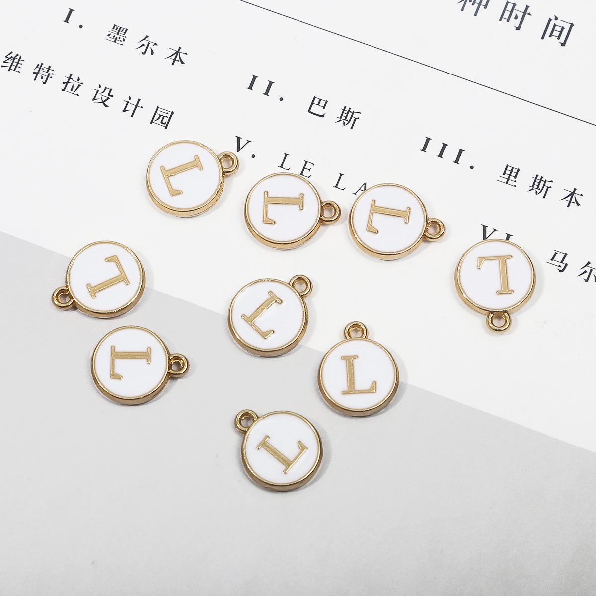 

10 шт. Металева емаль Англійські літери Підвіски Кулон для виготовлення ювелірних виробів своїми руками Намисто Браслет Аксесуари L білий