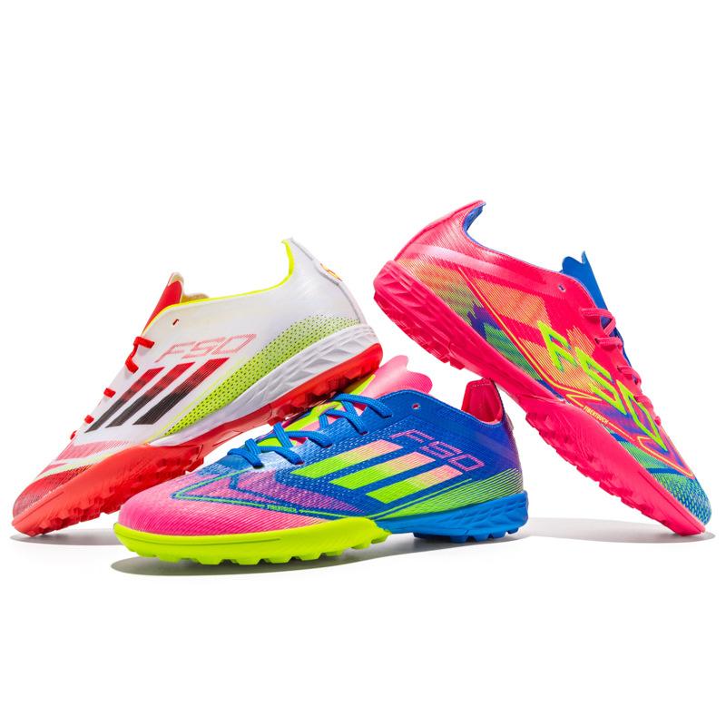 New Fashion Sports Long Broken Nails Low-top Students Youth Football Shoes