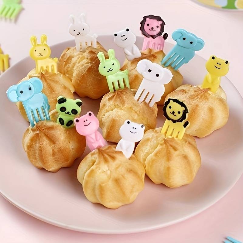 Animal Farm Fruit Fork Mini Cartoon Children Snack Cake Dessert Food Pick Toothpick Bento Lunches Party Decor Random Color