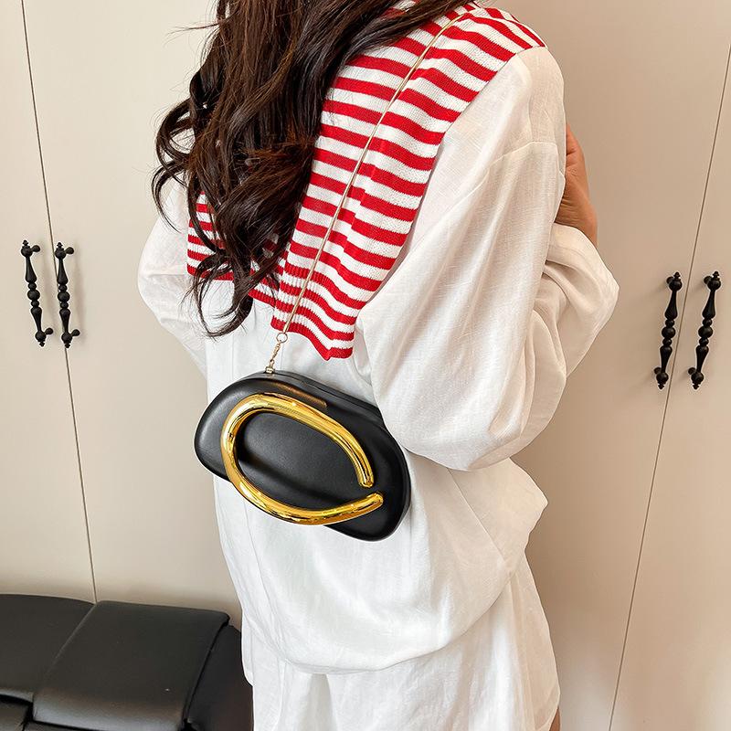 2025 New Acrylic Box Bag, European and American Trend Party Dinner Bag, Retro Metal Shoulder Messenger Clutch Bag