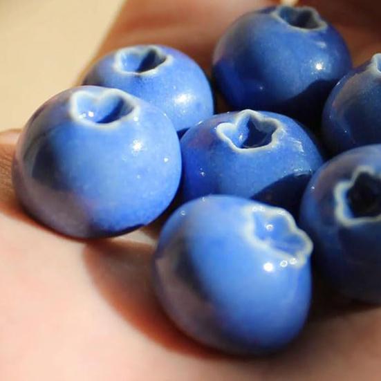 6Pcs 3D Blueberry Fridge Magnet DIY Home Office Kitchen Locker Fridge Resin Mini Berry Fruit Magnetic Decoration Ornament