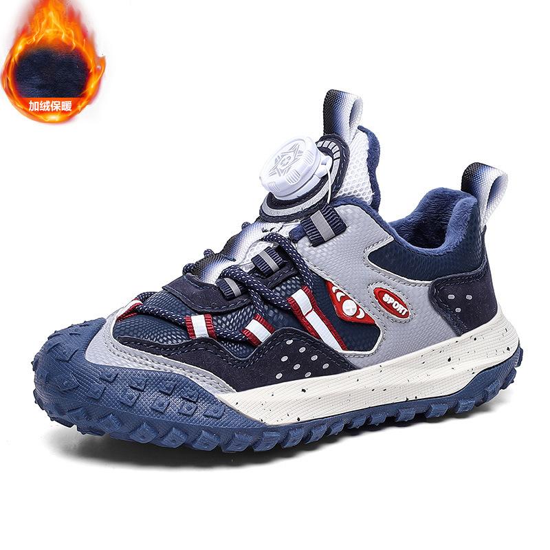 Chaussures pour garçons, chaussures de sport 2025 hiver nouveau deux-coton chaud surface en cuir imperméable enfants moyens et plus âgés bouton rotatif antidérapant