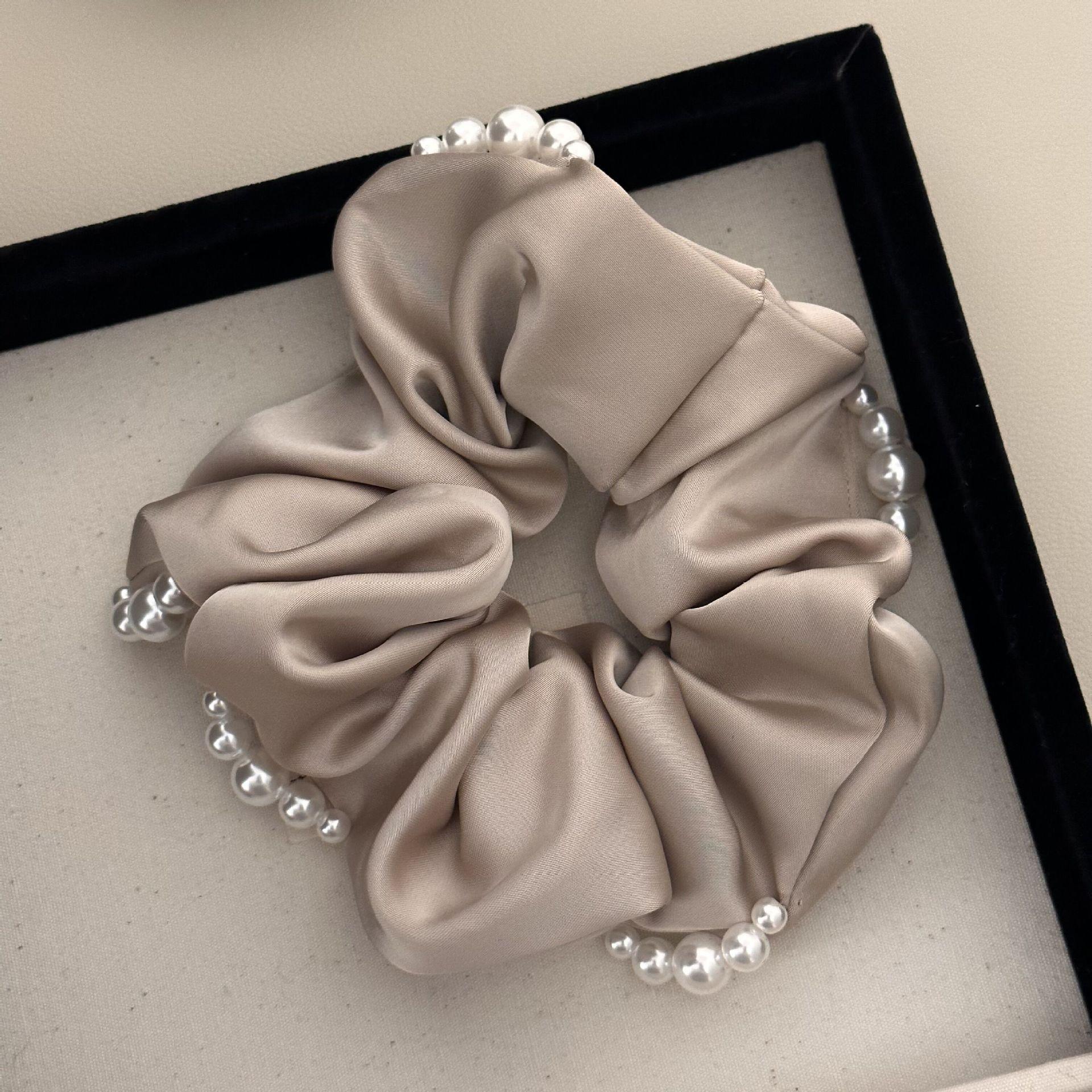 

Большой атласный круг толстой кишки «анти-жемчуг», элегантный хвост, резинка для волос, низкий хвост, пучок-цветок хаки