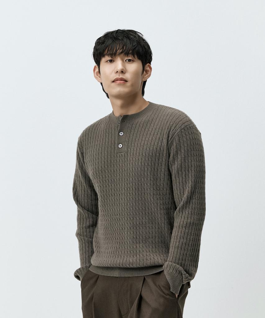 Maedeumaleuseu Henley Neck Cable Knit Brown Mmffmkn-168Br