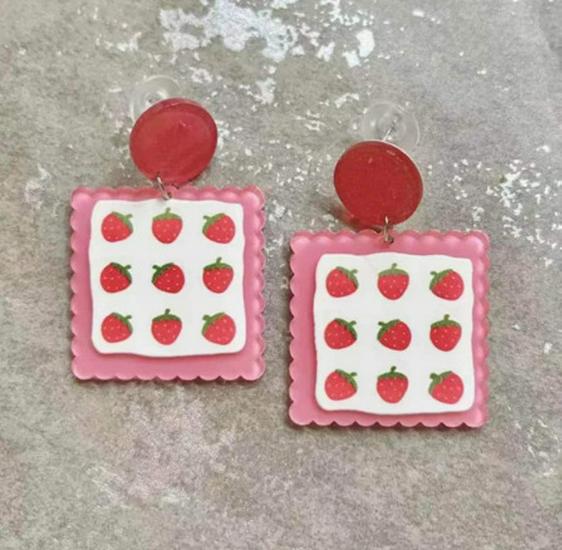 Dreamy Summer Romance Earrings: South Korea's New Trend for Women