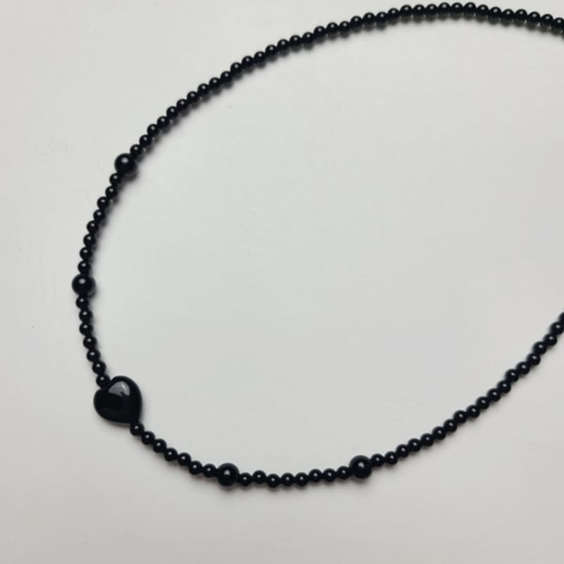 L’OMBRILLANT Heart Onyx Choker Necklace