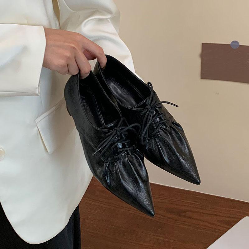 

Мода Новинки Женская Обувь на Низком Каблуке Туфли-Лодочки для Дам На Шнуровке Модные С Острым Носком Элегантные Женские Туфли на Каблуке Лоферы 35 чёрный
