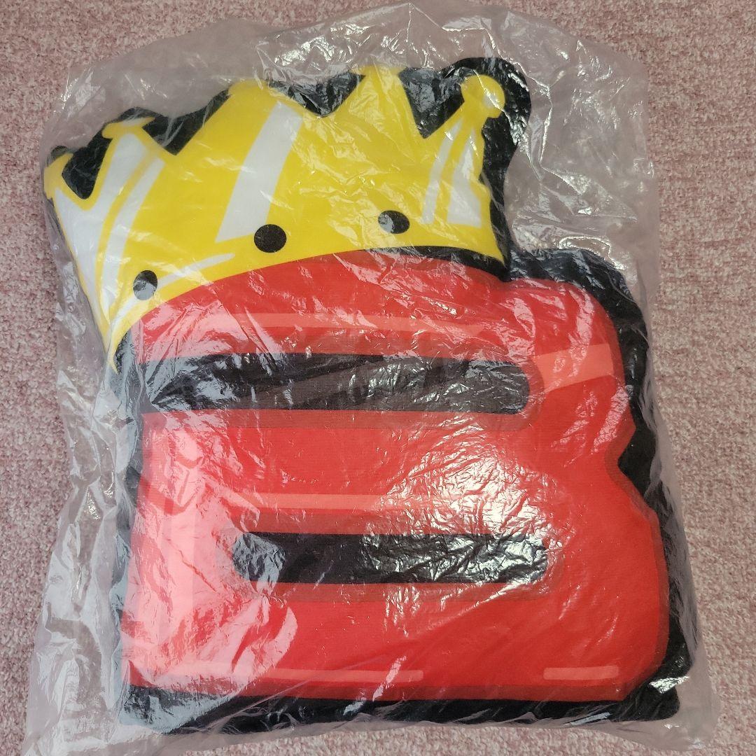

[USED] BIGBANG Ichiban Kuji A Prize Crown Logo Cushion