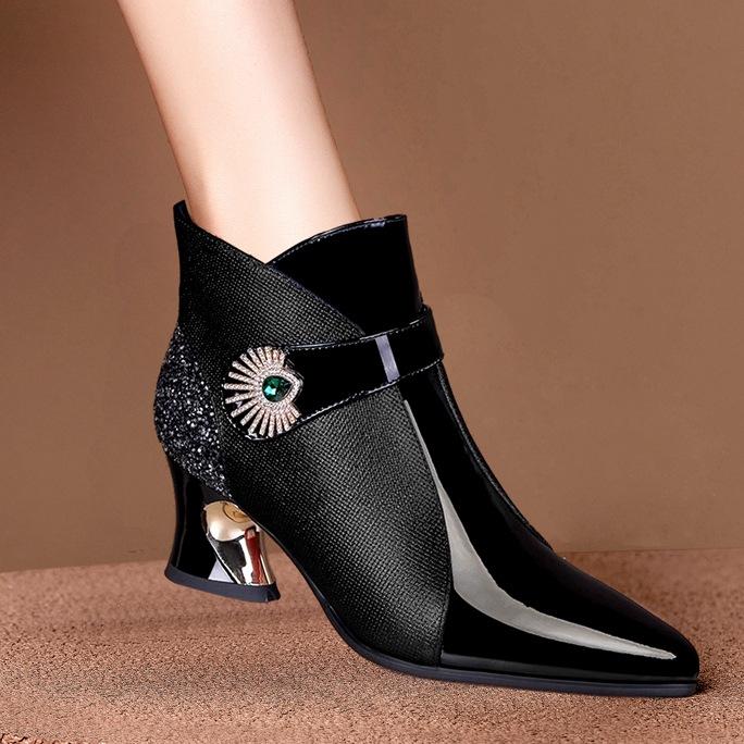 

Справжня м яка шкіра європейського, американського та іноземного стилю популярна восени та взимку, нові короткі черевики на середньому підборі зі справжньої м якої шкіри 35 чорний