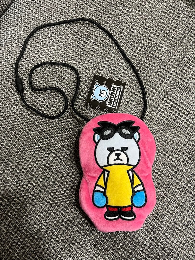

[Б/У] KRUNK×BIGBANG BAE BAE нашивка-кошелек