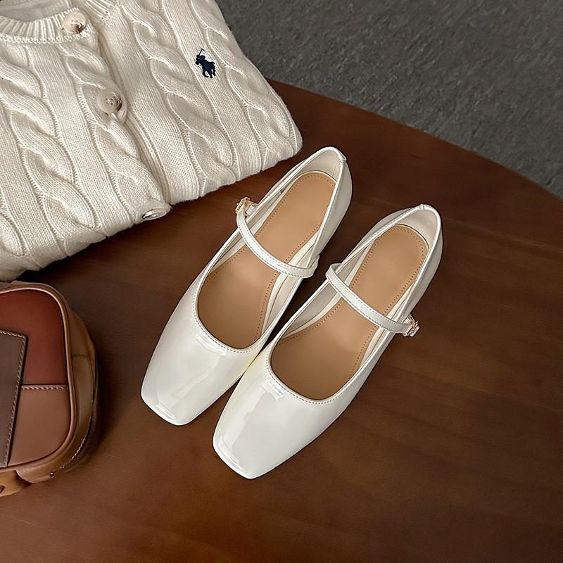 

Cowhide version, French retro Mary Jane shoes, women s autumn square head, light mouth, thick heel, single shoes, one-word buckle, high heels. 34 білий