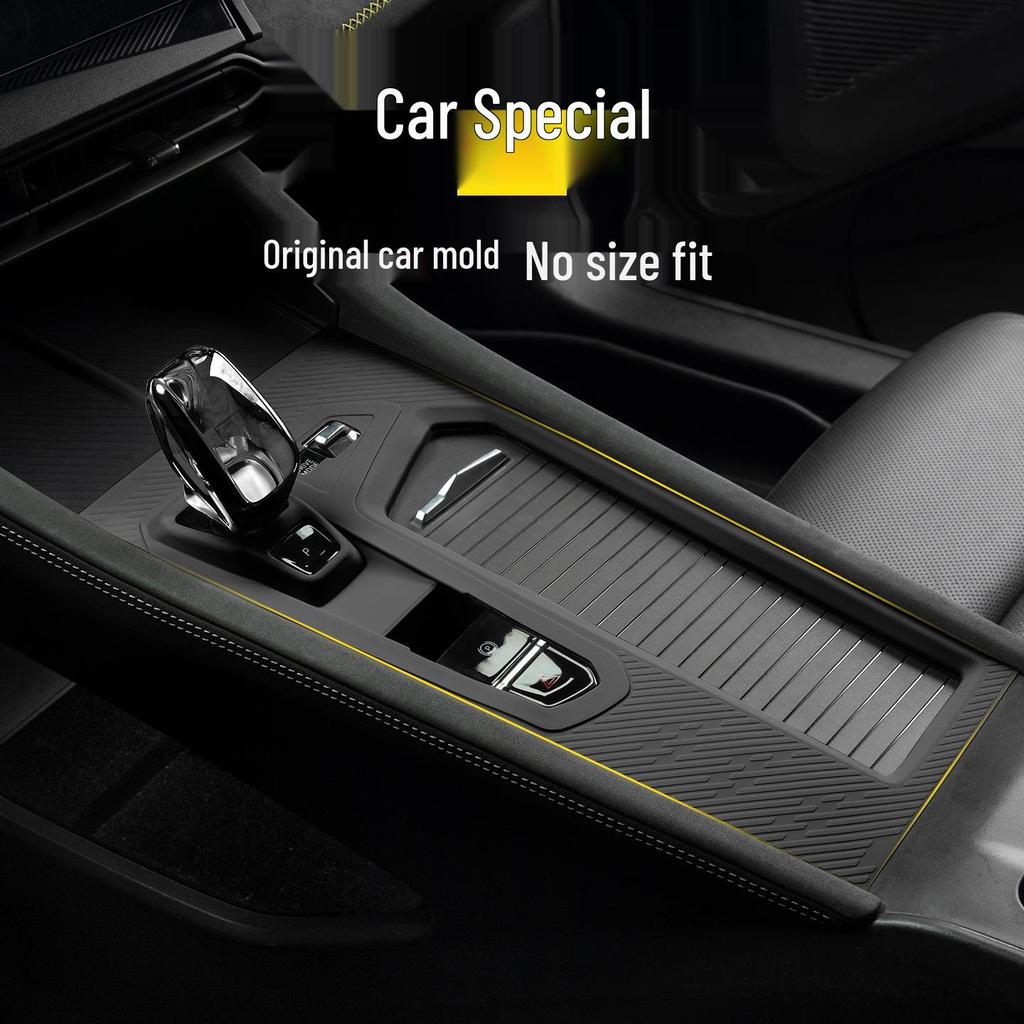 Lynk & Co 03 Gear Shift Frame: Anti-Scratch Silicone Dustproof Mat