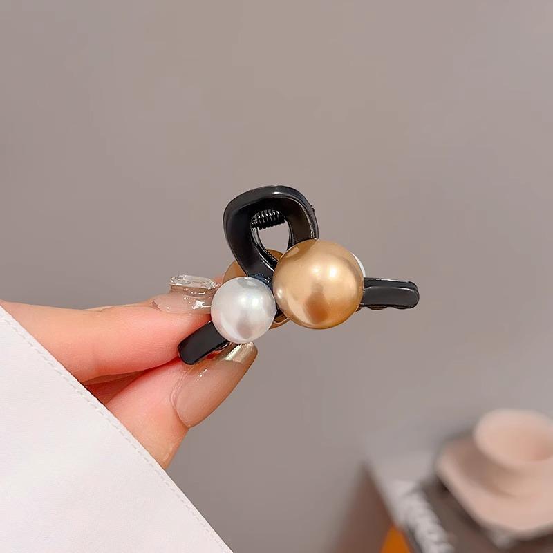 

Summer Pearl Half Tied Hair Clip Small Size Grip Women 2024 New High-end Forehead Side Accessories