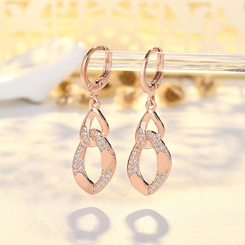 

New Interlocking Micro-set Zircon Long Earrings High-end Jewelry