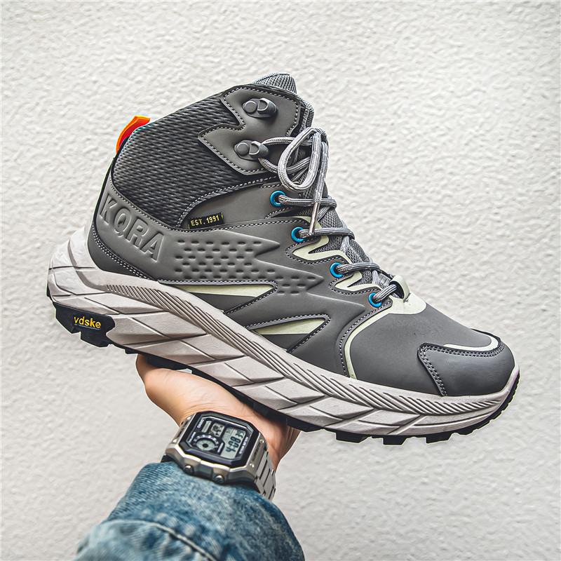 Nowe męskie buty z wysokim stanem i wysokim dołem Zwiększają codzienne buty sportowe Modne buty do biegania na świeżym powietrzu