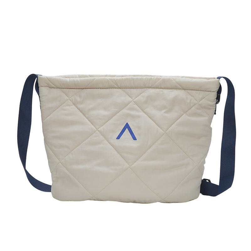 New Quilted Cotton Outdoor Cycling Shoulder Bag for Women Camping and Shopping Age Reduction Large Capacity Bag Shoulder Bag Crossbody Bag