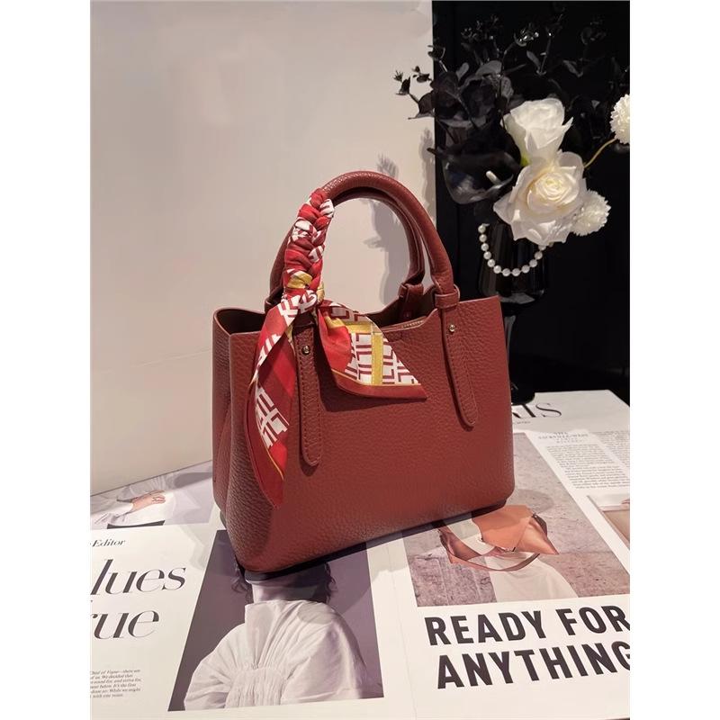 

Wedding Bag, Bride s Bag, Niche, Light Luxury Daily Small Square Bag, Large Capacity, Red Women s Bag червоний